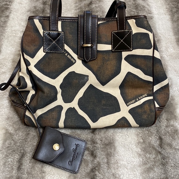Dooney & Bourke Giraffe print shoulder bag - Picture 13 of 13